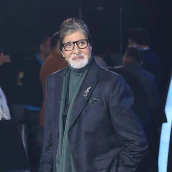 Entertainment News- कौन बनेगा करोड़पति 14 के सेट से अमिताभ बच्चन का लुक हुए लीक, देखें तस्वीरें